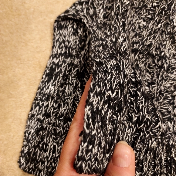 GAP Oversized Sweater, size L - Picture 4 of 5